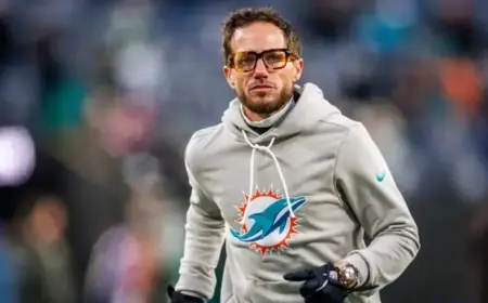 Mike McDaniel Rumored for Bills Interview Amid Chargers HC Search Buzz