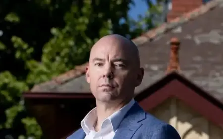 Agents Withdraw Support, Sparking Auction Rules Showdown