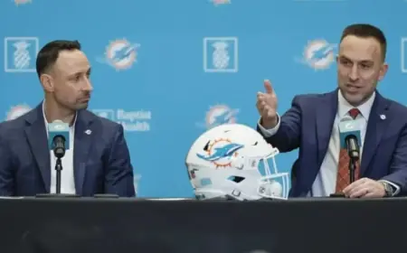 Kelly Suggests Genuine Friendship Can Transform Dolphins | Opinion