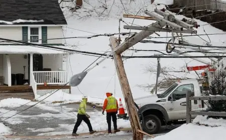 Philadelphia Braces for Snow and Ice in Weekend Weather Forecast