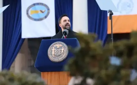 NYC Mayor Zohran Mamdani Prepares for Upcoming Snowstorm