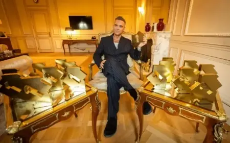 Robbie Williams Surpasses The Beatles with Most U.K. No. 1 Albums