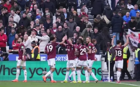 Brobbey and Roefs Score, Summerville Shines in Dramatic Afternoon