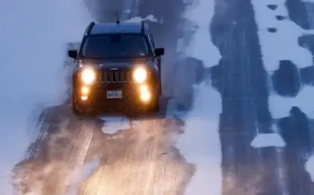 Sleet and Ice Freeze North Texas, Coating DFW Roads and Highways