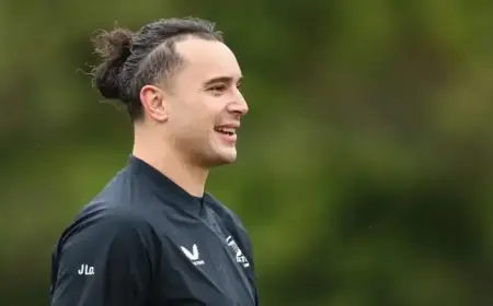 Connacht Hosts Leinster at Revamped Dexcom Stadium in Thrilling URC Showdown