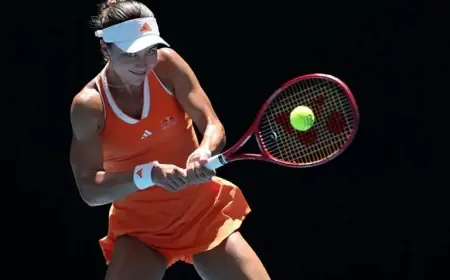 Jovic Dominates Putintseva in 53 Minutes to Reach Melbourne Quarterfinals