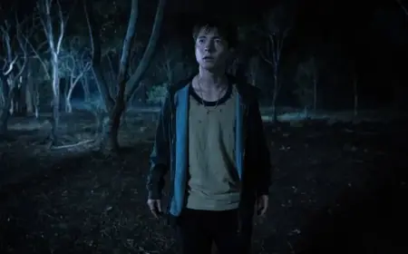 “Queer Horror Thrives in Rivalry: A Fresh Take on It Follows”