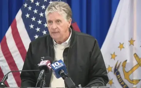 McKee Advises Rhode Islanders to Avoid Roads Amid Sunday Snowstorm