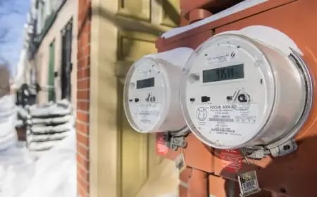 Power Outages and Flight Cancellations Hit Quebec Amid Severe Cold Wave