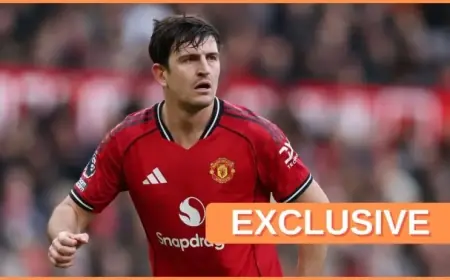 Chelsea Targets Unexpected Man United Transfer to Fill Key Player Gap