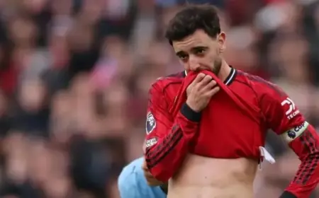 Man United Fans Hail Bruno Fernandes’ Commanding Performance Against City