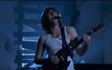 Geese Captivate ‘Saturday Night Live’ Audience with Unforgettable Moments