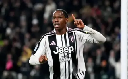 Live: Juve Dominates Napoli with a Trio, Conte’s Future in Doubt