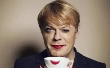 Suzy Eddie Izzard Shares Captivating Shakespeare Insights at Chicago Shakespeare