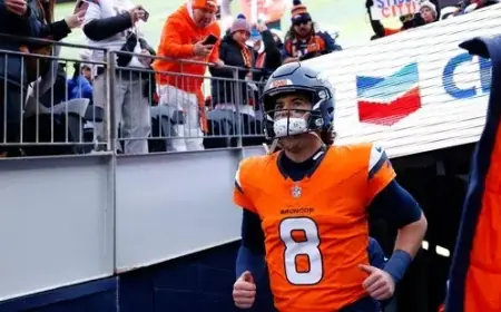 Nathaniel Rateliff Sings National Anthem at Broncos vs Patriots Game | Watch