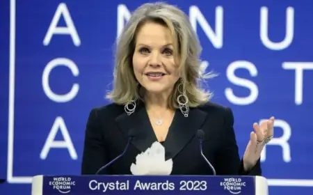 Opera Star Departs Kennedy Center