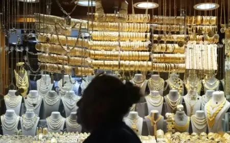 Gold Surges to Record High Exceeding $5,000 per Ounce