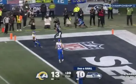 Sam Darnold’s Pass to Smith-Njigba Puts Seahawks Ahead at Half vs Rams