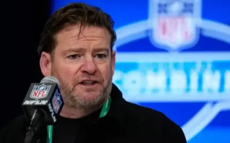 John Schneider of Seahawks Honored as PFWA Executive of the Year