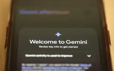 Apple Innovates: Unveiling Two New Siri Versions Amid AI Overhaul