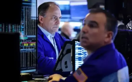 U.S. Stock Futures Drop as Big Tech Earnings and Fed Decision Loom