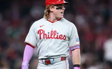 Giants Secure 2-Year Contract with Bader