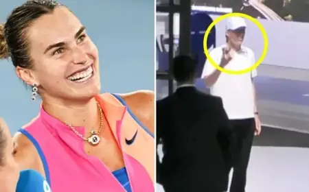 Australian Open 2026: Sabalenka Dominates Teen Sensation; Swiatek Penalized for Rule Breach