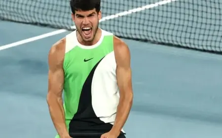 Alcaraz Advances to First Melbourne Semi-Final, Faces Zverev Next