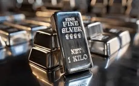 Silver Miners’ Shares Surge, Outperformed by Silver Itself