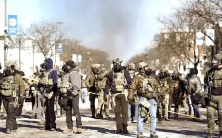 Kristi Noem, Donald Trump Concede Defeat in DHS Dispute