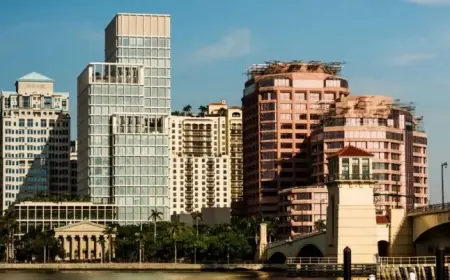 U.S. Population Decline Accelerates Amid Plummeting Immigration Rates