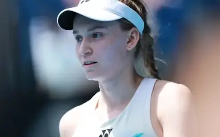 Rybakina Defeats Swiatek, Advances to Quarterfinals with Statement Victory