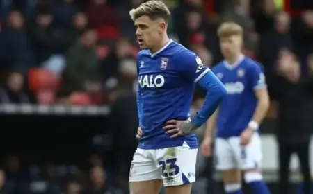 Town Rejects Derby’s Offer for Sammie Szmodics
