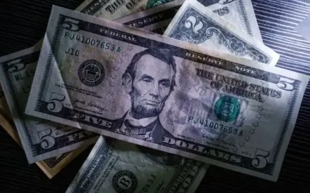 Trump’s Weaker Dollar Strategy Sparks Speculation of Downtrend