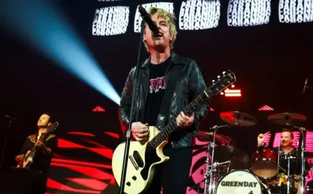 Billie Joe Armstrong Returns to iHeartRadio Festival with Humorous Countdown After 2012 Meltdown