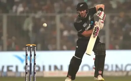 Seifert, Conway Shine; Mitchell’s Surge Boosts Kiwis to 215/7 vs India