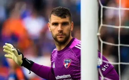 Ajax Goalkeeper Update: Pasveer Returns to Heracles, Paes Nears Transfer