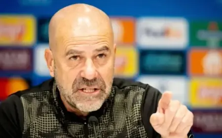 Bosz Unfazed: Sticks to Strategy Against Bayern, Compares to NAC