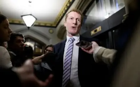 Ottawa Seeks Agreement with Meta to Restore News on Facebook, Instagram