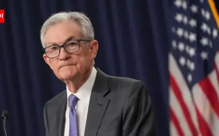 US Federal Reserve Holds Rates Steady Amid High Inflation, Stable Job Market