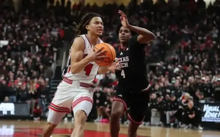 Houston Cougars vs. TCU Horned Frogs: Odds, Picks, Predictions Guide