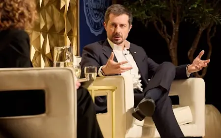 Notre Dame Hosts Fireside Chat with Buttigieg