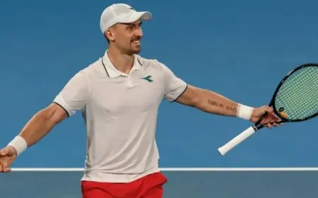 Świątek Falls, But Another Pole Reaches Australian Open Semifinals