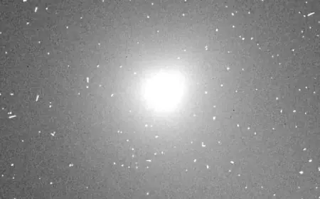 Hubble Captures Rare Cosmic Alignment with 3I/ATLAS