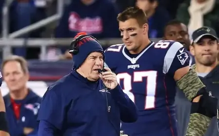 Rob Gronkowski Calls Bill Belichick Hall of Fame Snub ‘Asinine’