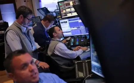 Canadian Investors: Crucial Insights to Start Your Day