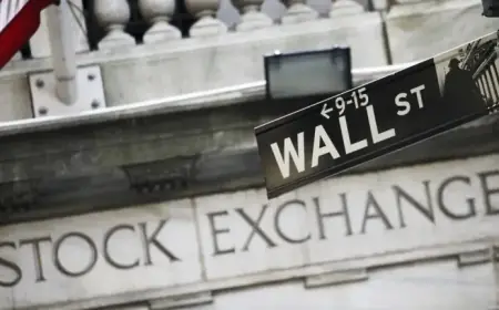 U.S. Stocks Stall Amid Surging Gold Prices