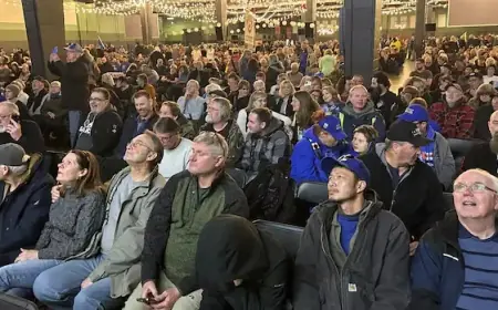 Massive Crowd Flocks to Calgary’s Stampede Park for Alberta Independence Rally