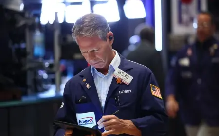 Stocks today: UNH stock stays volatile as Meta earnings jump, while the S&P 500 index (SPX), Nasdaq index, and Dow Jones stock markets pull back