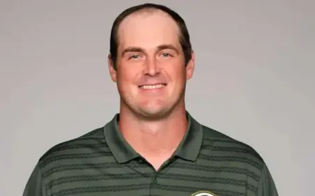 Eagles Appoint Packers QB Coach Sean Mannion as Offensive Coordinator